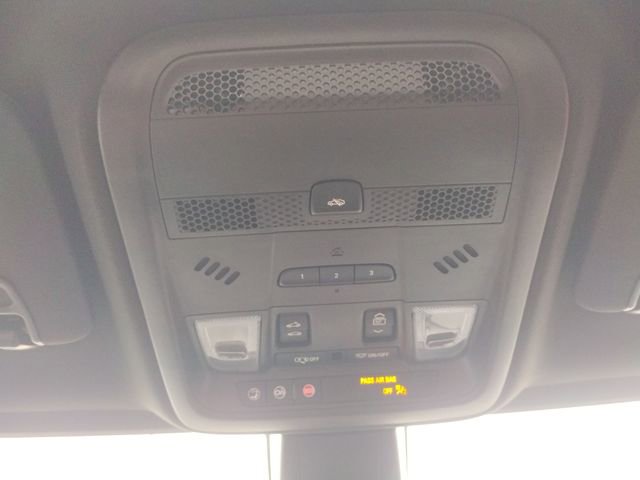 Used 2021 Cadillac XT5 Premium Luxury image 41