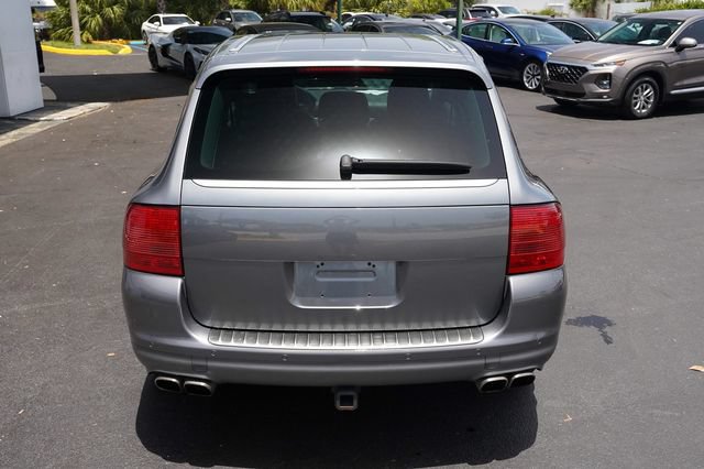 Used 2005 Porsche Cayenne Turbo AWD/4WD image 13
