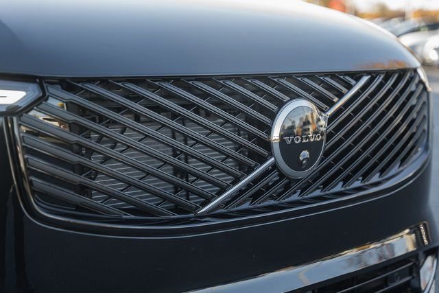 New 2026 Volvo XC90 B6 Ultra w/ Protection Package image 10