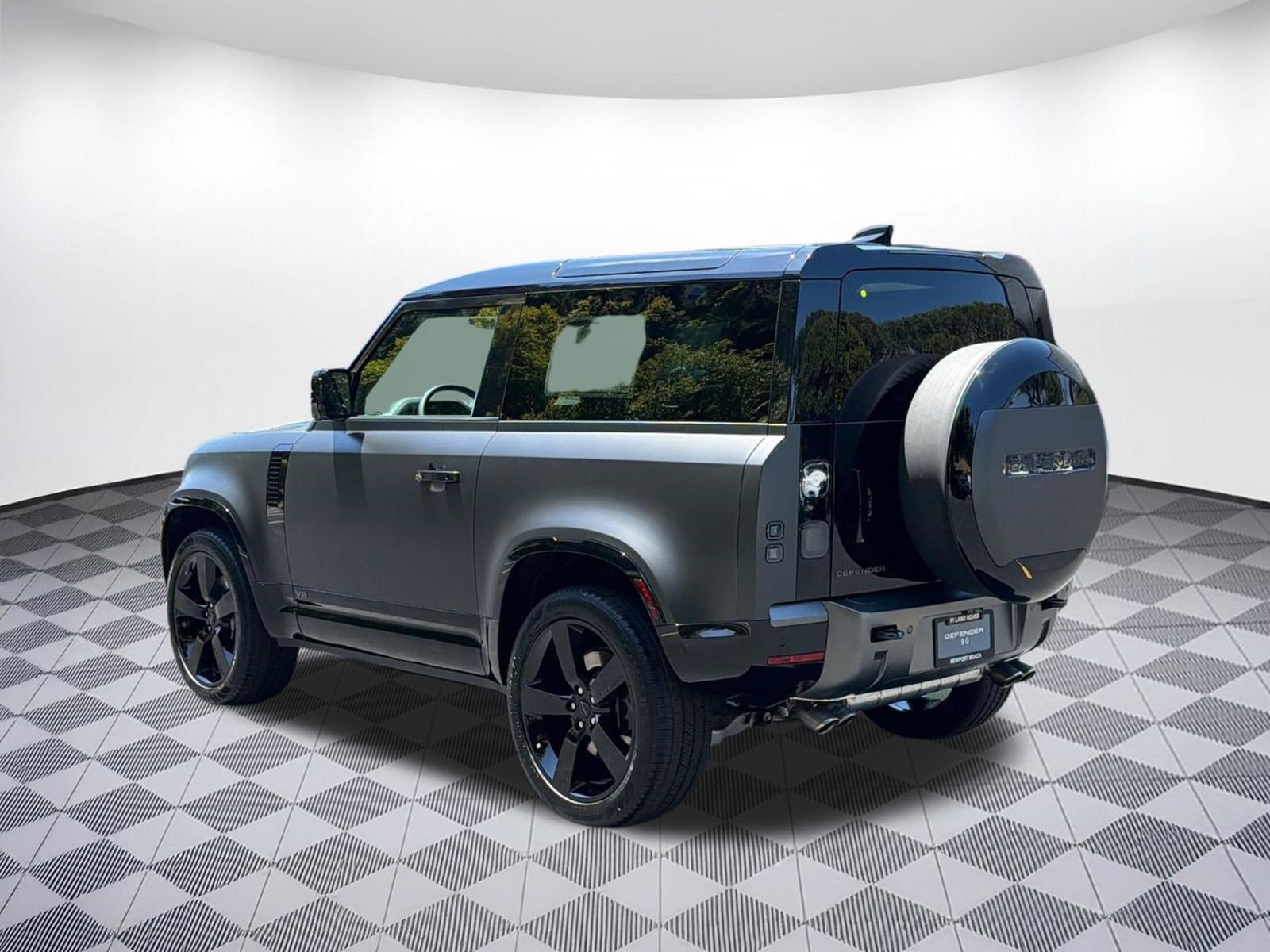 New 2026 Land Rover Defender 90 V8 AWD/4WD image 3
