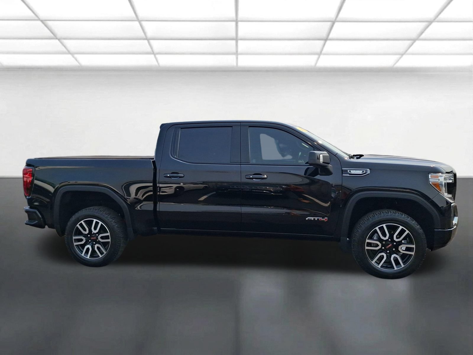 Used 2021 GMC Sierra 1500 AT4 w/ AT4 Preferred Package AWD/4WD video 2