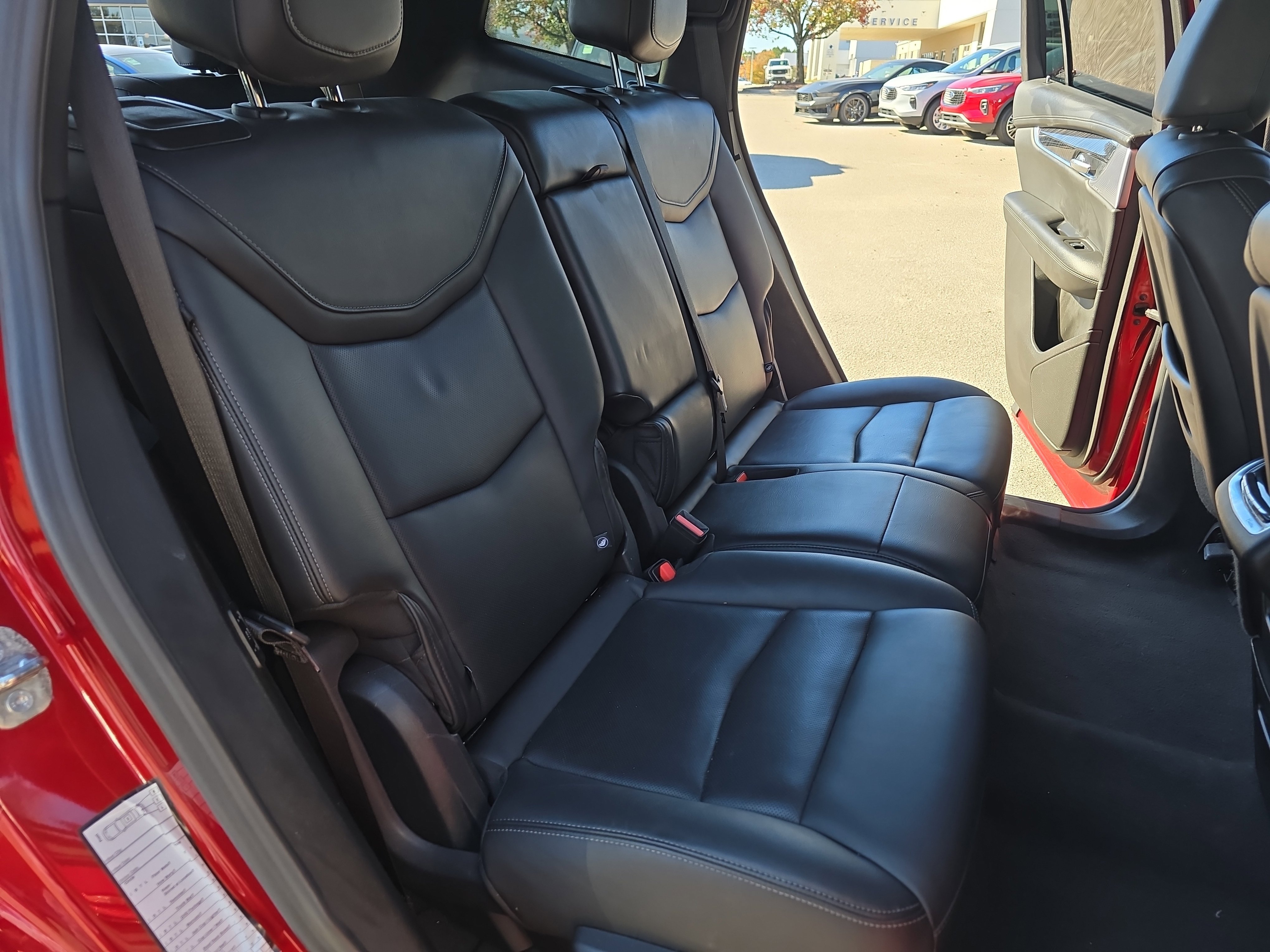 Used 2023 Cadillac XT6 Premium Luxury image 11