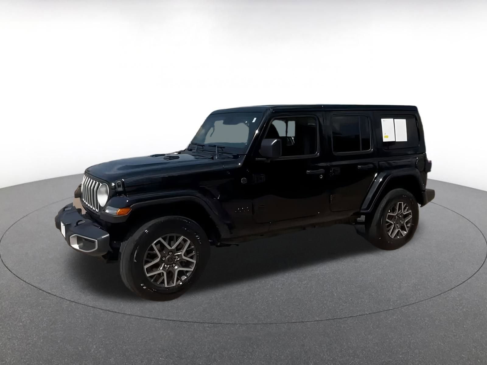 Used 2025 Jeep Wrangler Sahara image 2