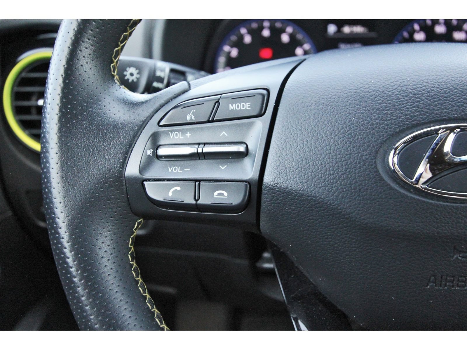 Used 2018 Hyundai Kona Ultimate FWD image 16