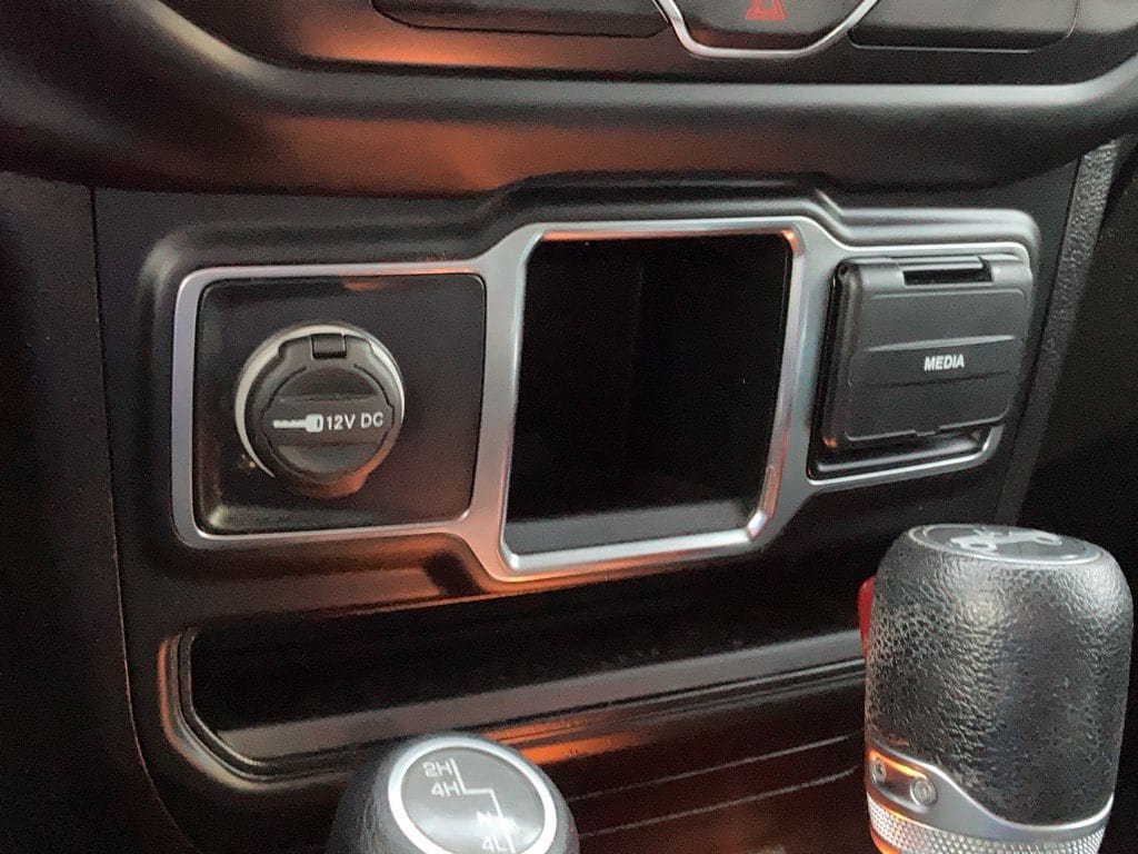 Used 2018 Jeep Wrangler Unlimited Sport AWD/4WD image 25
