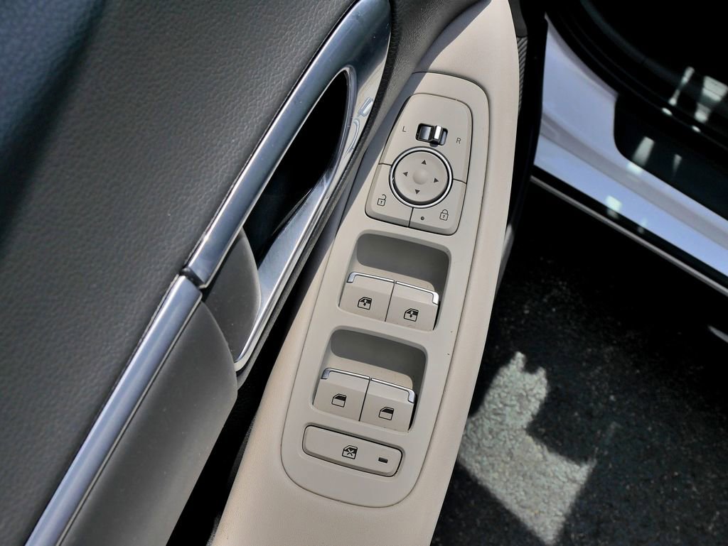 Used 2023 Hyundai Sonata SEL w/ Convenience Package FWD image 21