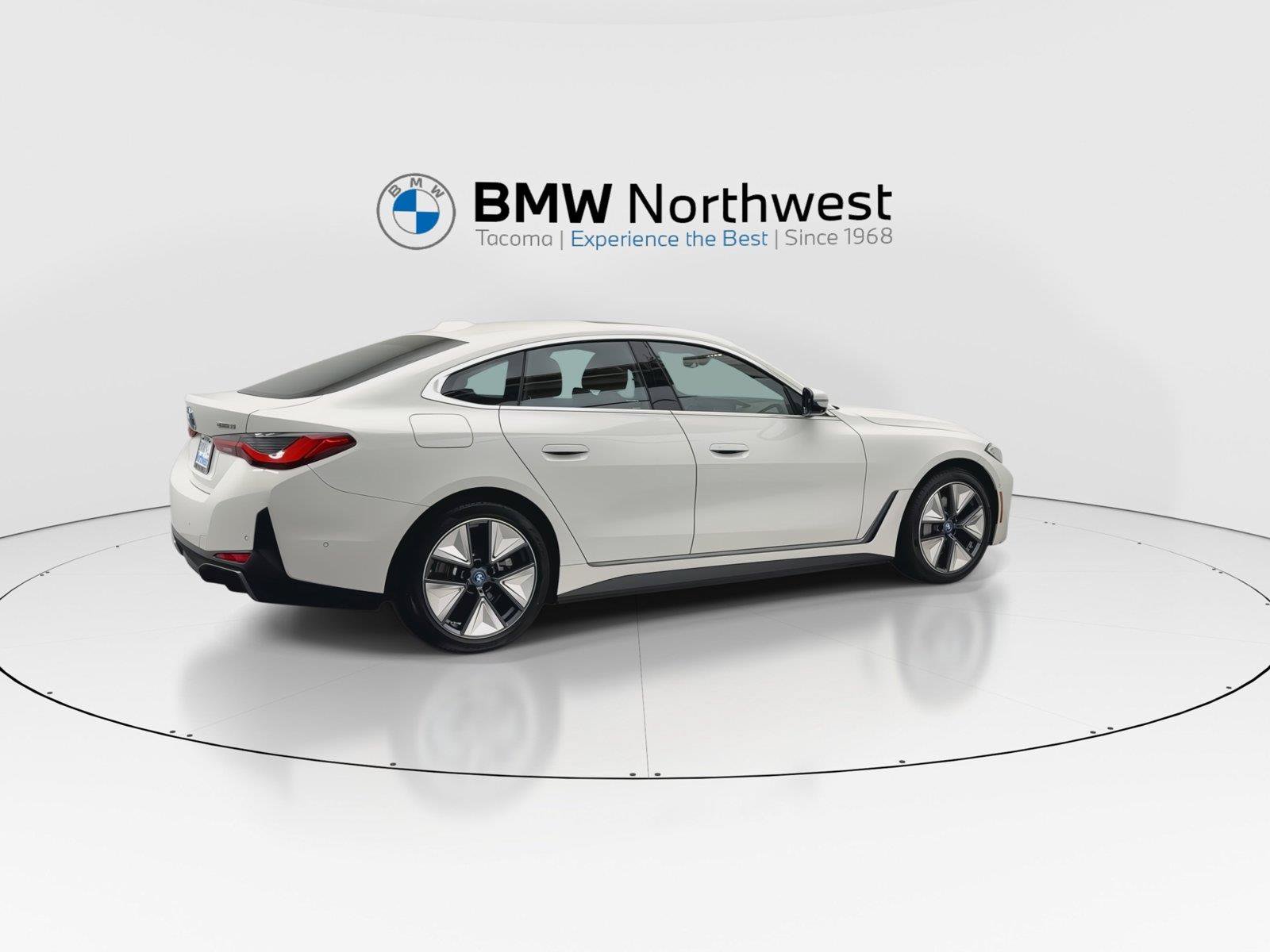 Used 2024 BMW i4 eDrive35 w/ Parking Assistance Package RWD image 4