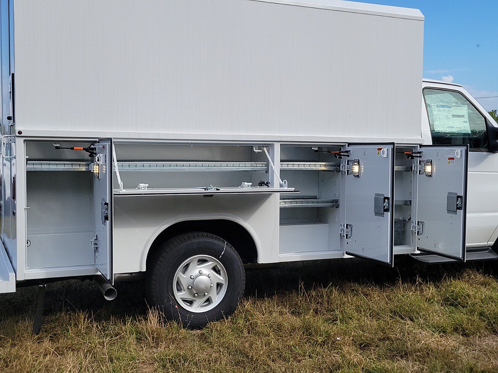 New 2025 Ford E-350 and Econoline 350 Super Duty w/ Power Equipment Group RWD image 9