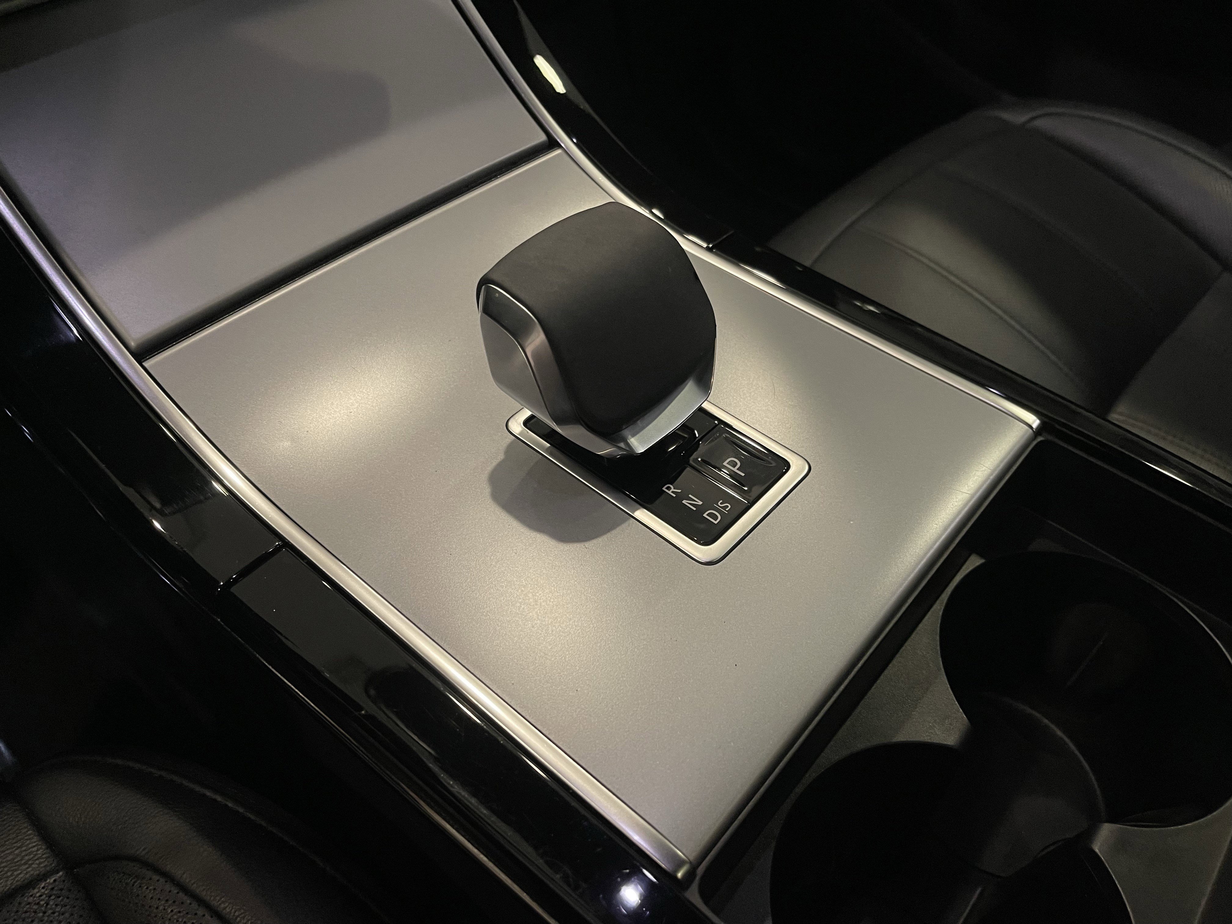Used 2024 Land Rover Range Rover Evoque S image 18