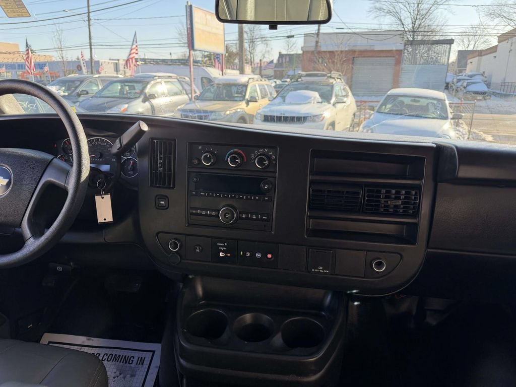 Used 2022 Chevrolet Express 2500 LS RWD image 19