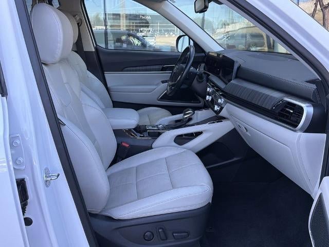 Used 2023 Kia Telluride EX w/ EX Captain's Chair Package image 13