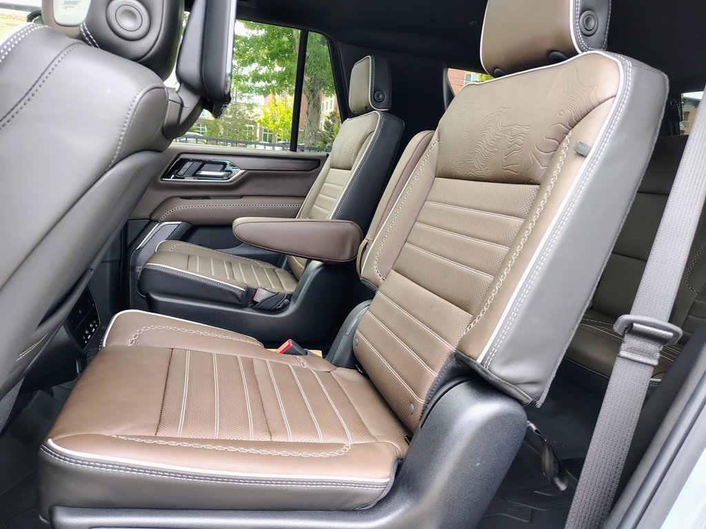 New 2026 GMC Yukon Denali Ultimate AWD/4WD image 42
