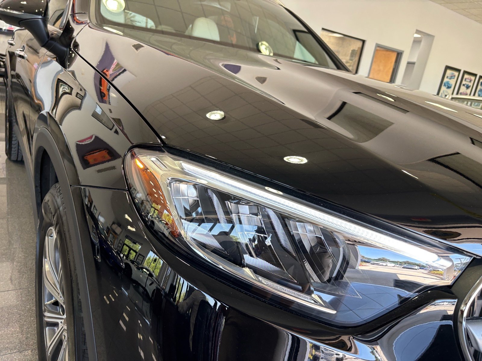 Used 2024 Mercedes-Benz GLC 300 image 24