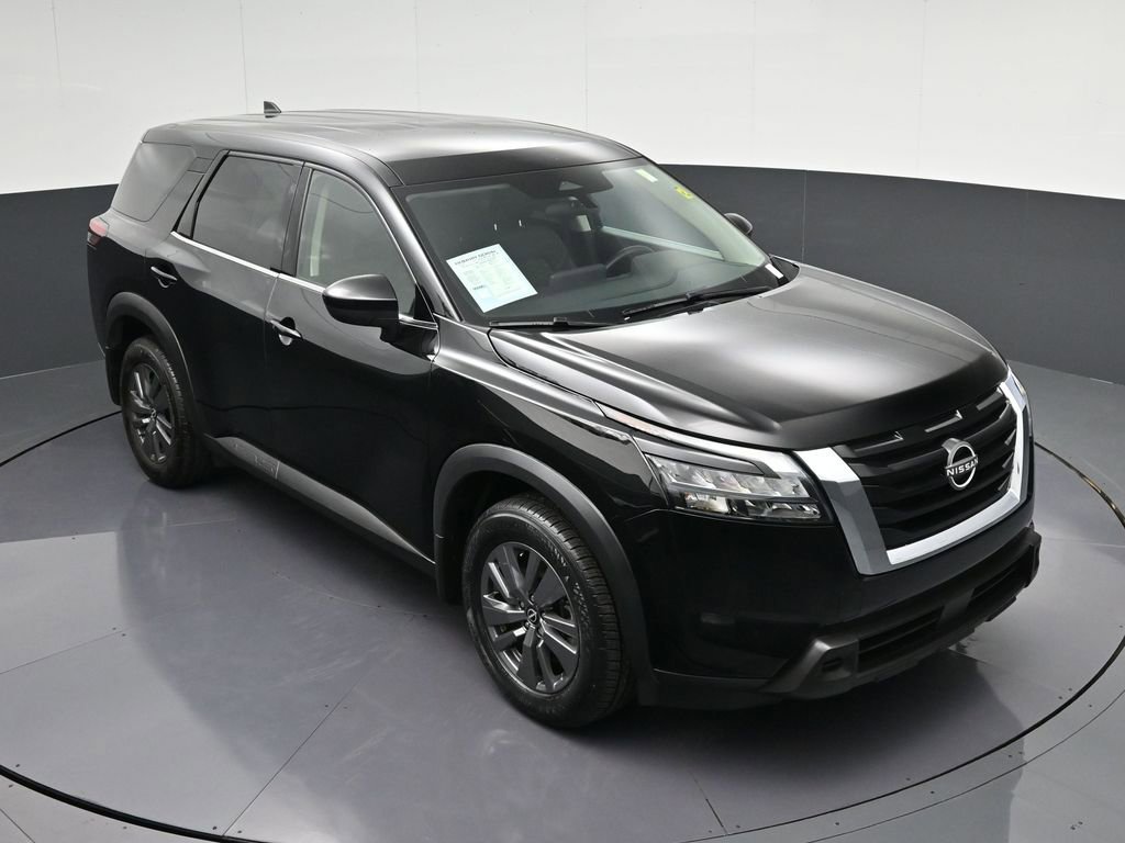 Used 2024 Nissan Pathfinder S FWD image 25