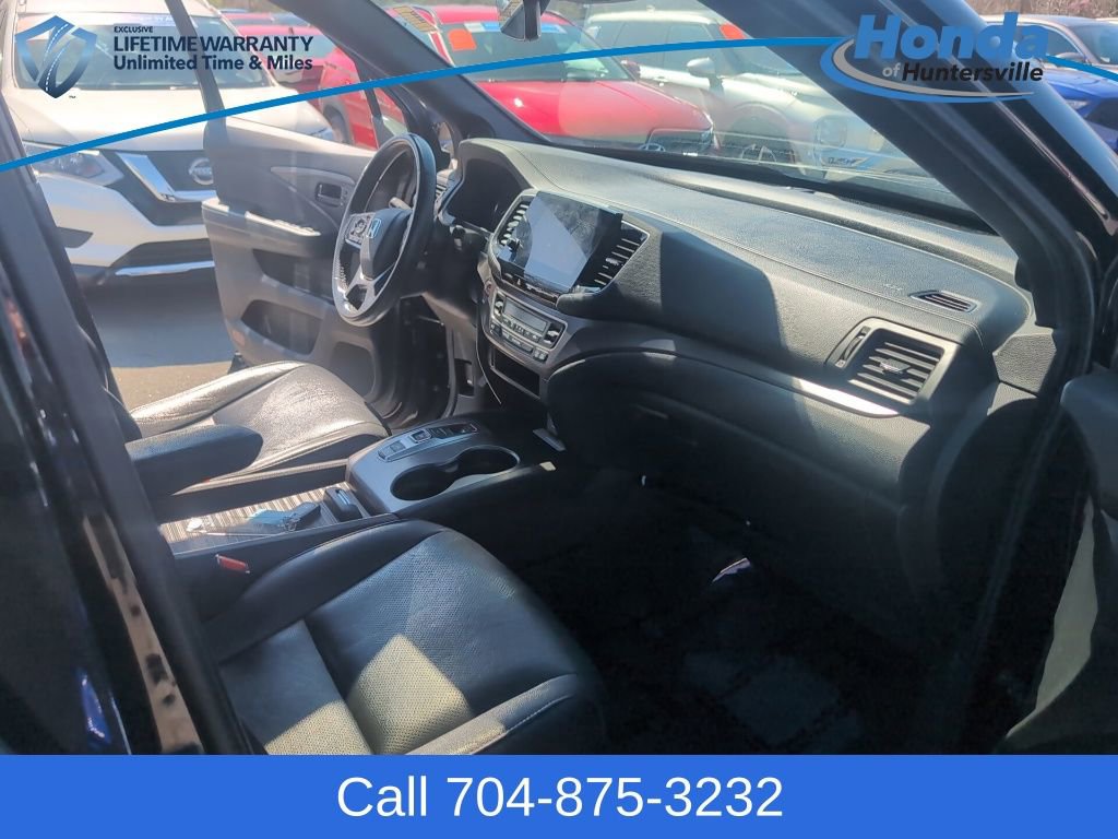 Used 2023 Honda Passport EX-L image 16