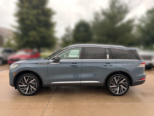 New 2026 Lincoln Aviator Reserve AWD/4WD image 10