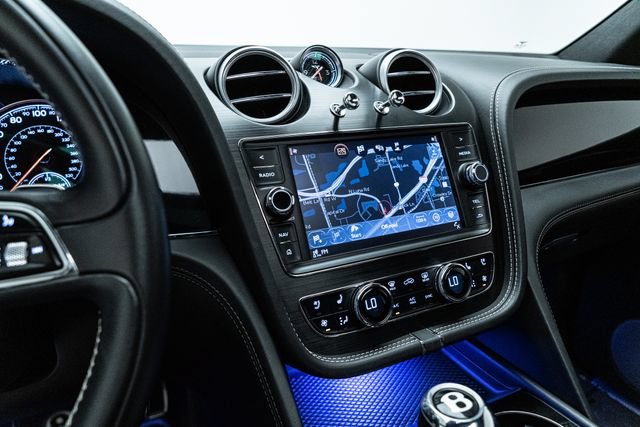 Used 2018 Bentley Bentayga Onyx Edition AWD/4WD image 25