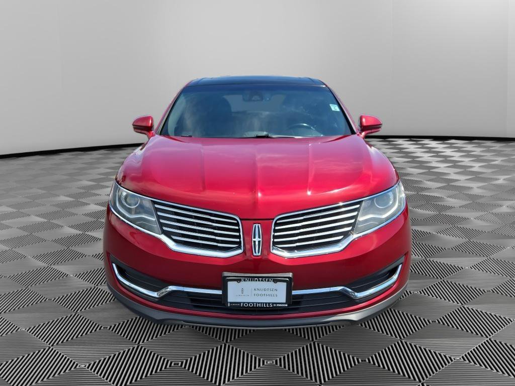 Used 2018 Lincoln MKX Select w/ Select Plus Package AWD/4WD image 2
