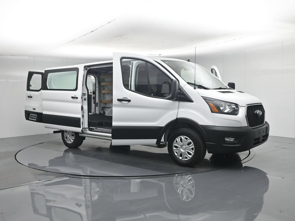 Certified 2025 Ford Transit 250 Low Roof w/ Exterior Upgrade Package RWD image 32