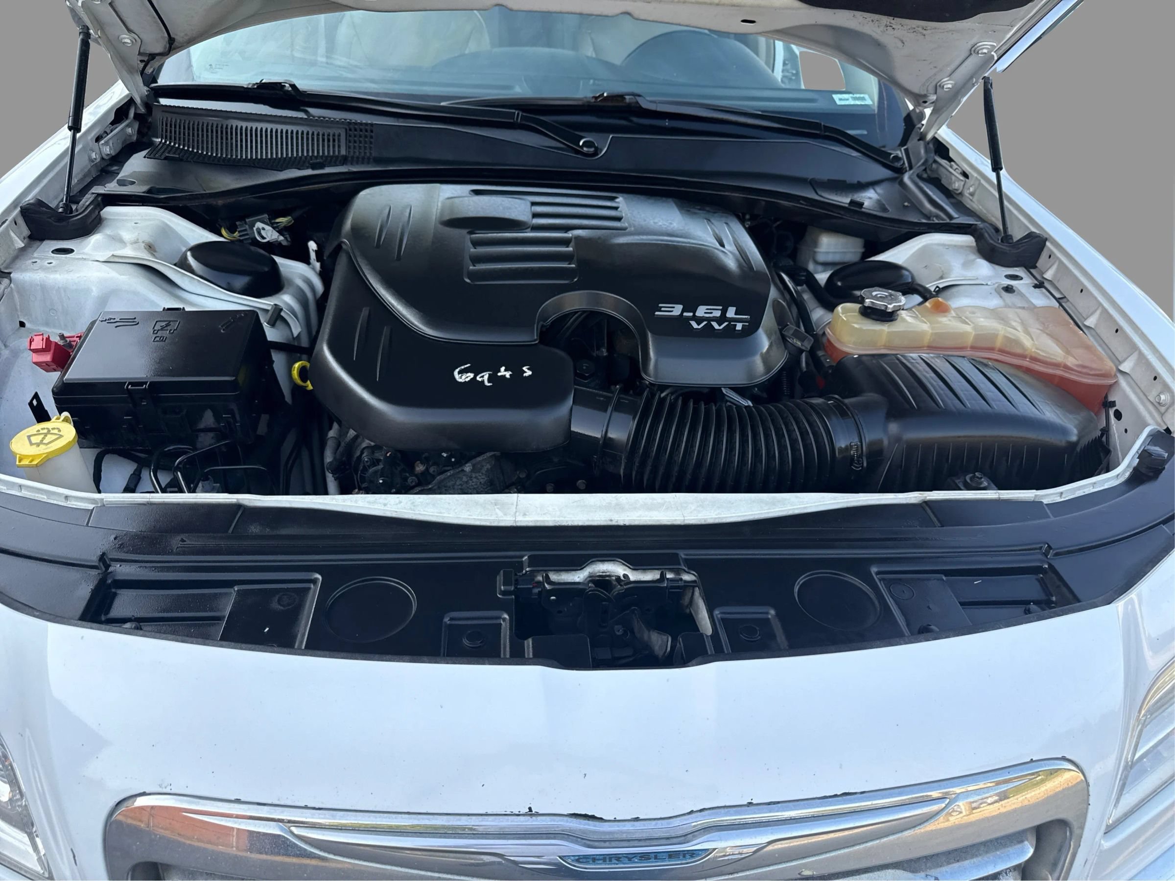 Used 2011 Chrysler 300 Limited RWD image 13