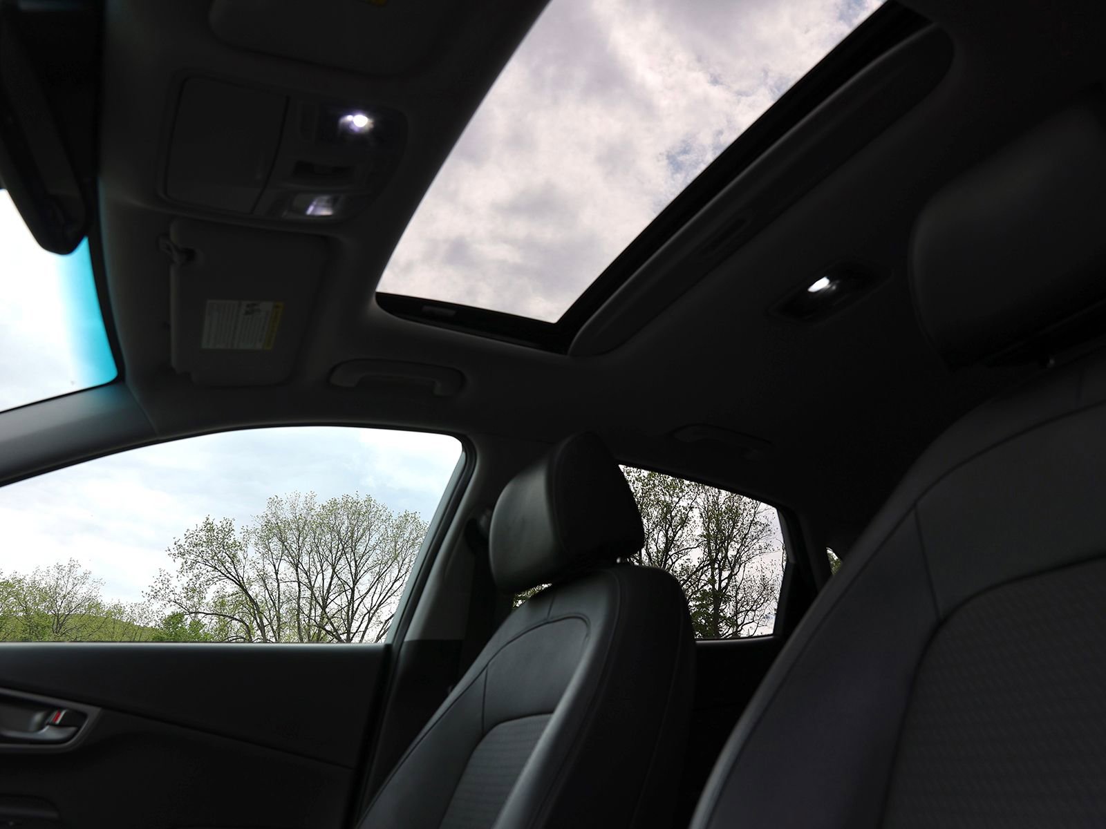 Certified 2021 Hyundai Kona Limited FWD image 20