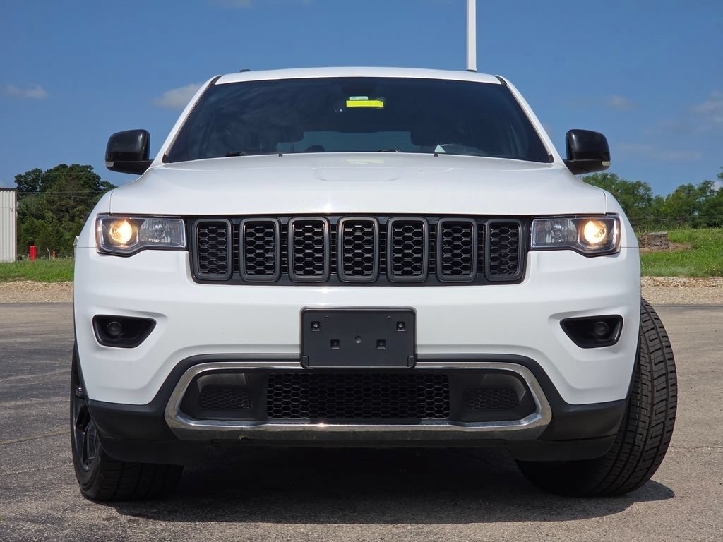 Used 2020 Jeep Grand Cherokee Limited AWD/4WD image 3