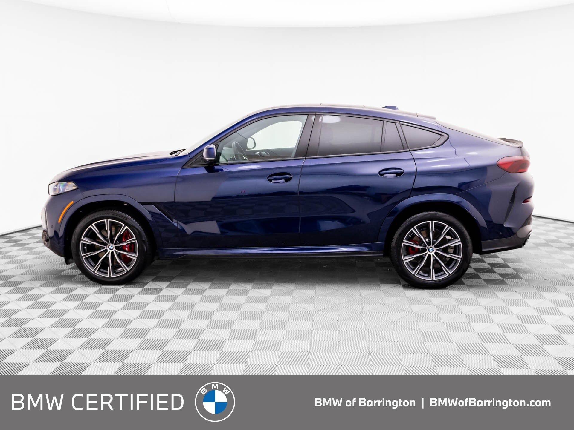 Certified 2026 BMW X6 xDrive40i w/ Executive Package AWD/4WD image 2
