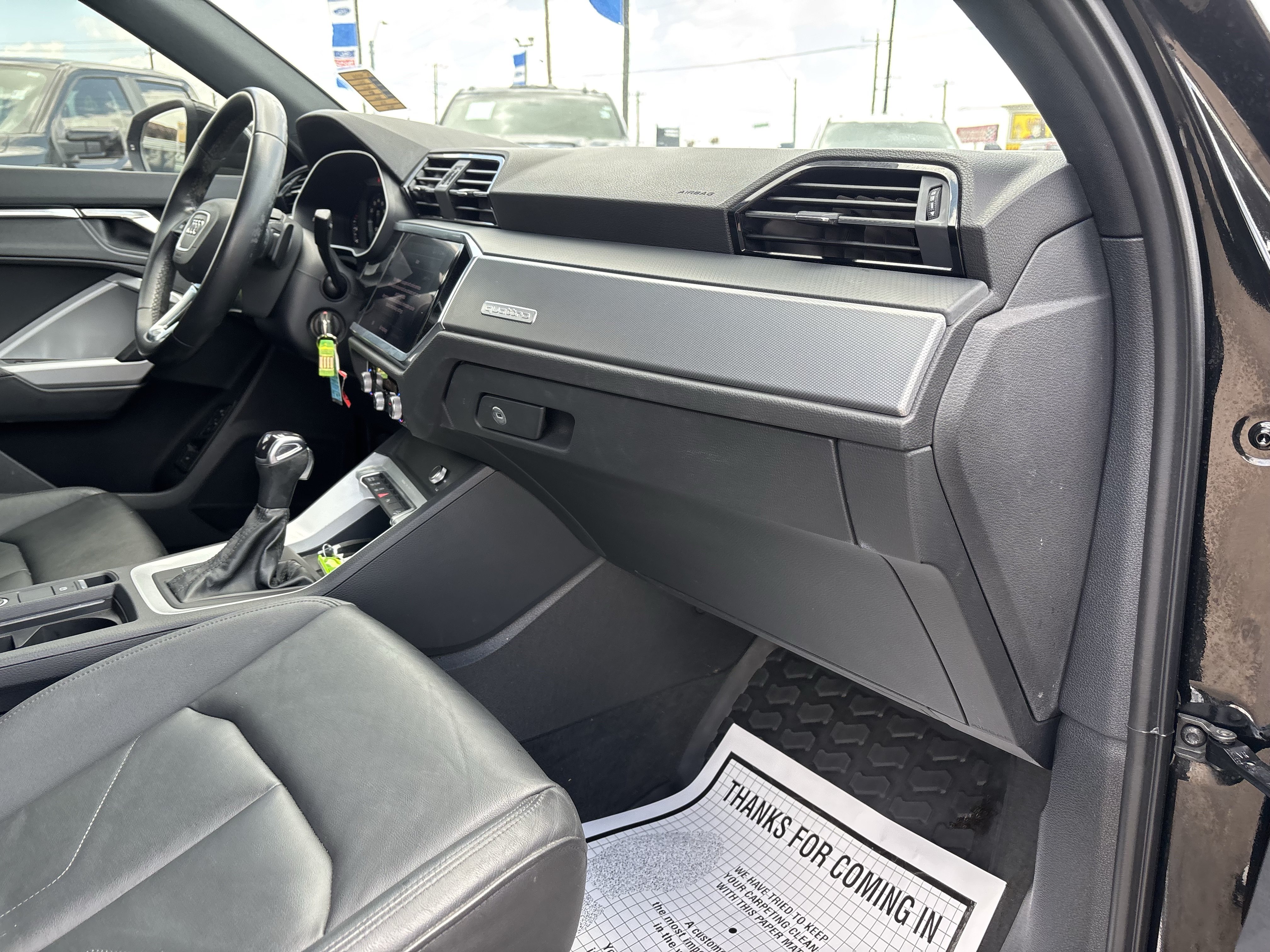 Used 2022 Audi Q3 2.0T Premium Plus w/ Premium Plus Package AWD/4WD image 25