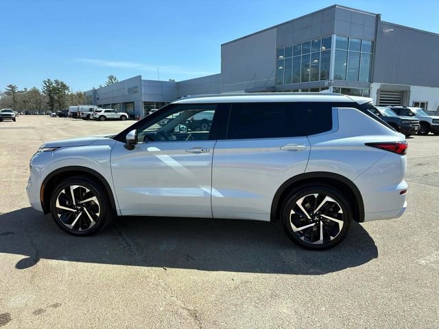 Used 2022 Mitsubishi Outlander SEL image 6