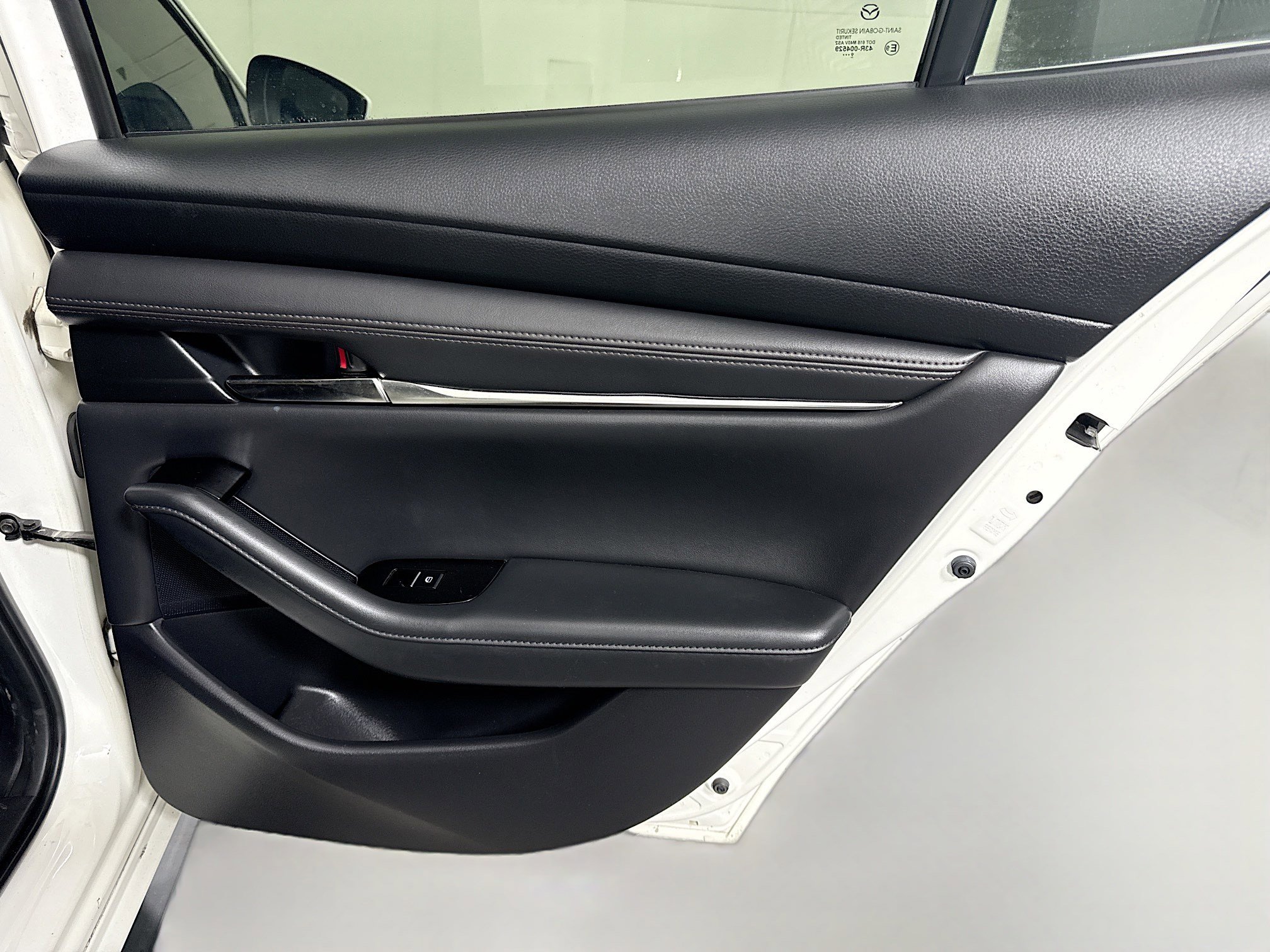 Used 2020 MAZDA MAZDA3 Sedan w/ Premium Package image 28