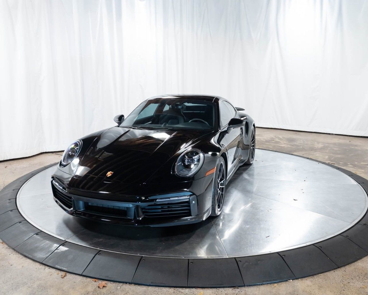 Used 2023 Porsche 911 Turbo S image 4
