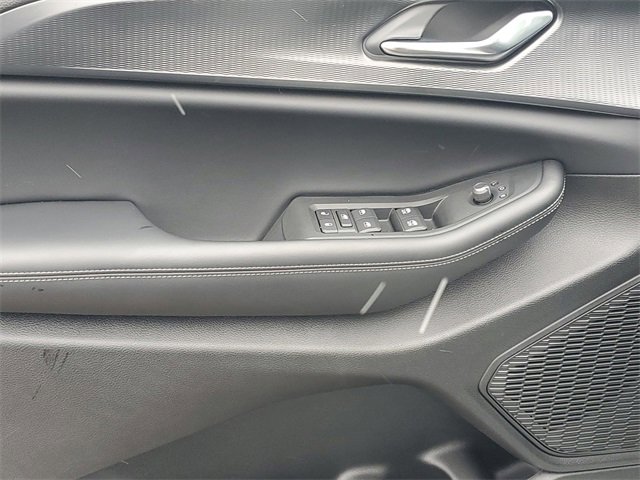 New 2025 Jeep Grand Cherokee L Altitude image 17