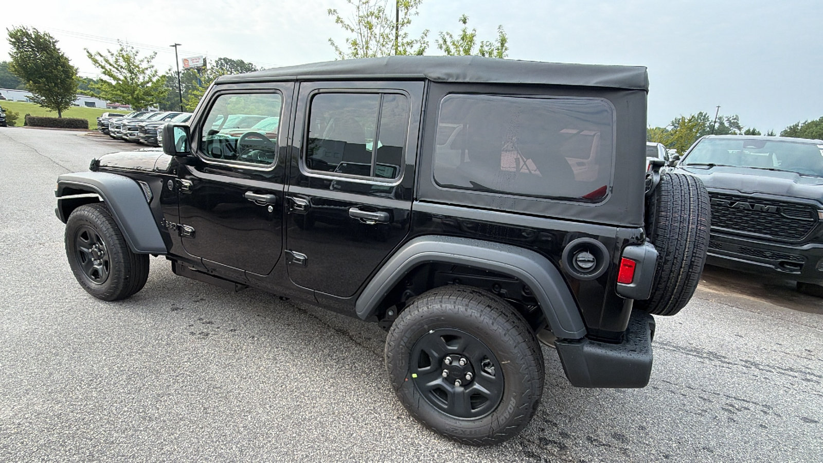 New 2026 Jeep Wrangler Unlimited Sport AWD/4WD image 10