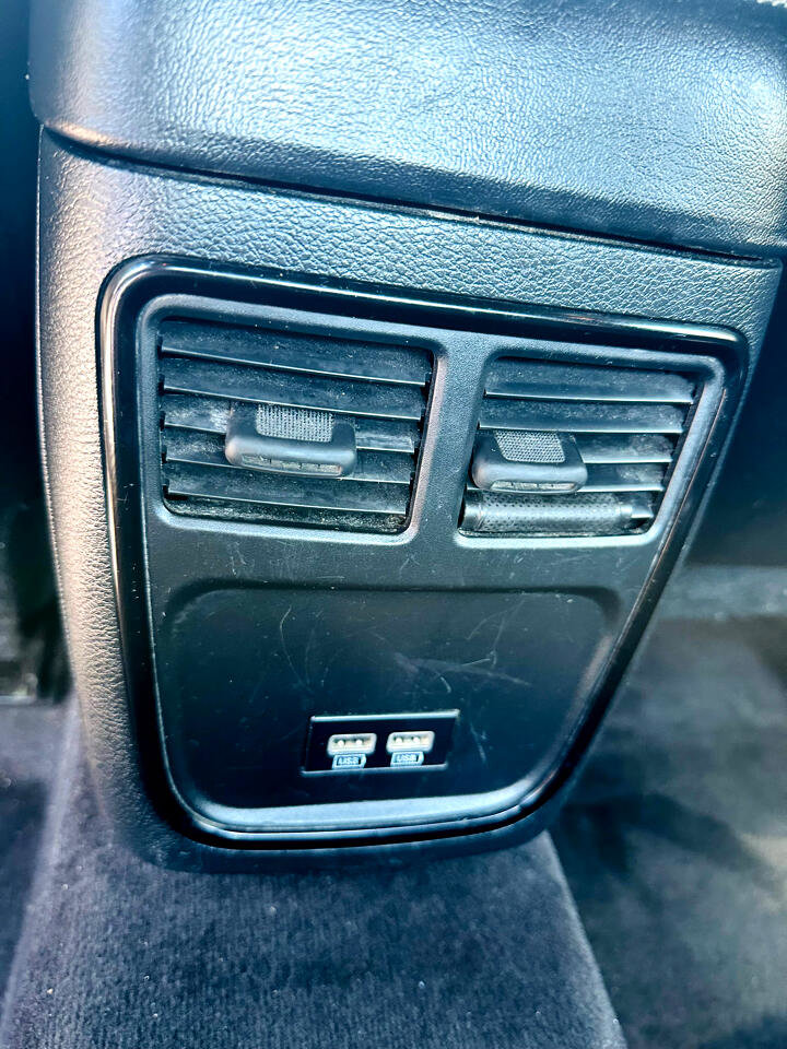 Used 2019 Chrysler 300 S image 31