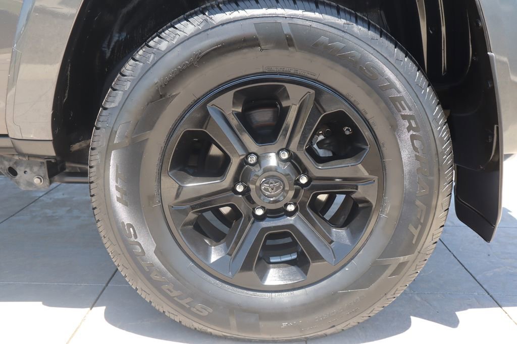 Used 2019 Toyota 4Runner SR5 Premium image 31