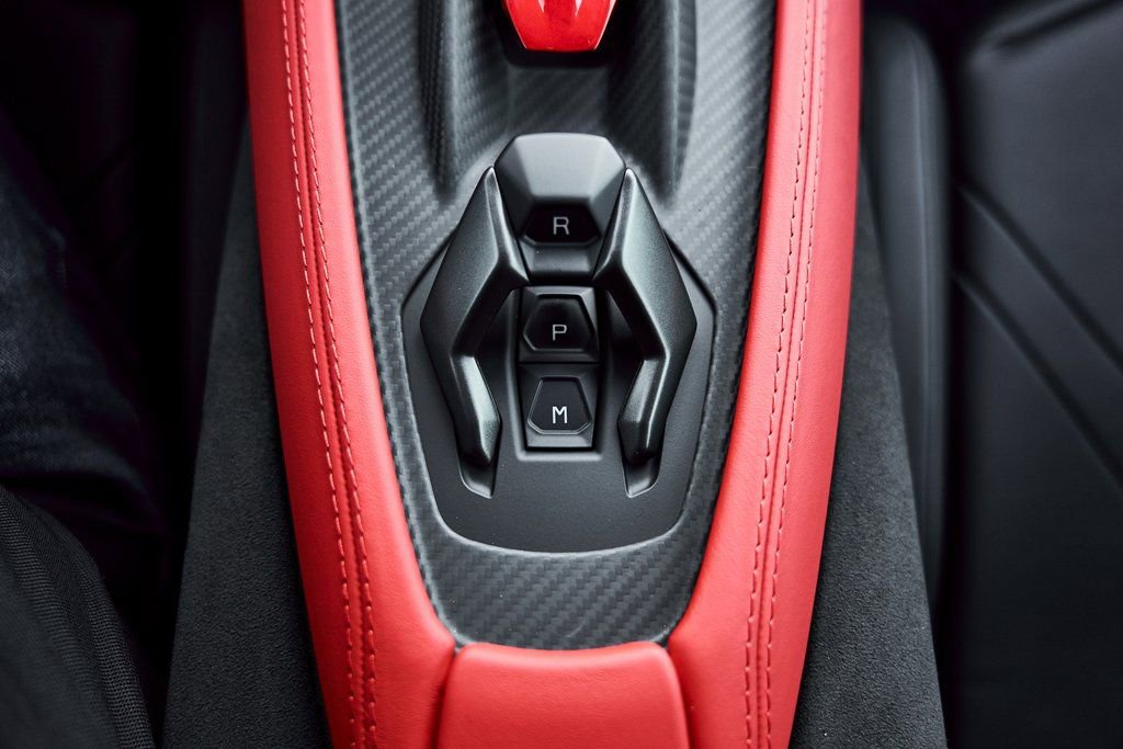 Used 2025 Lamborghini Revuelto image 59