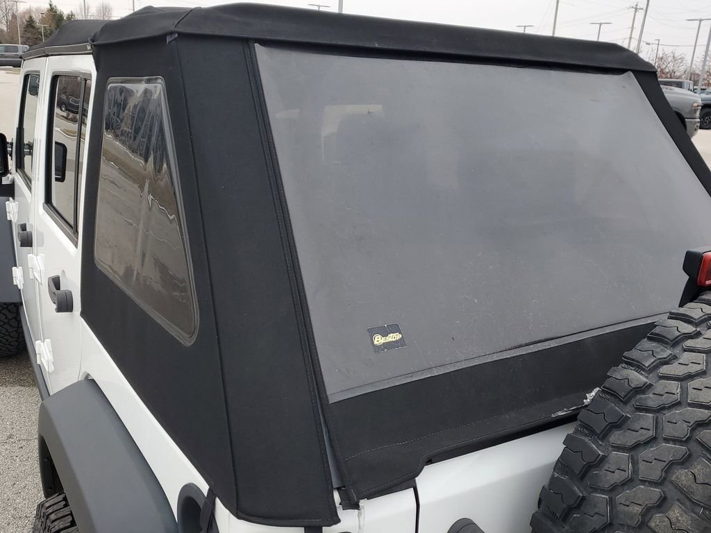 Used 2017 Jeep Wrangler Unlimited Sport w/ Connectivity Group image 11