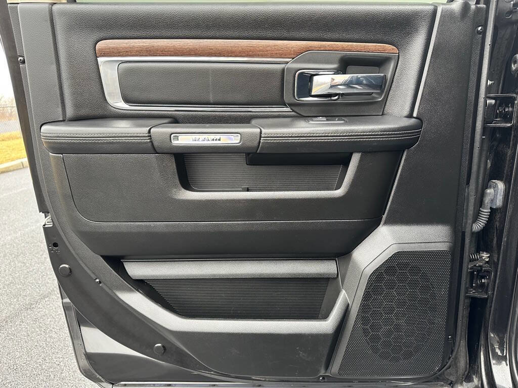 Used 2018 RAM 2500 Laramie w/ Snow Chief Group AWD/4WD image 13