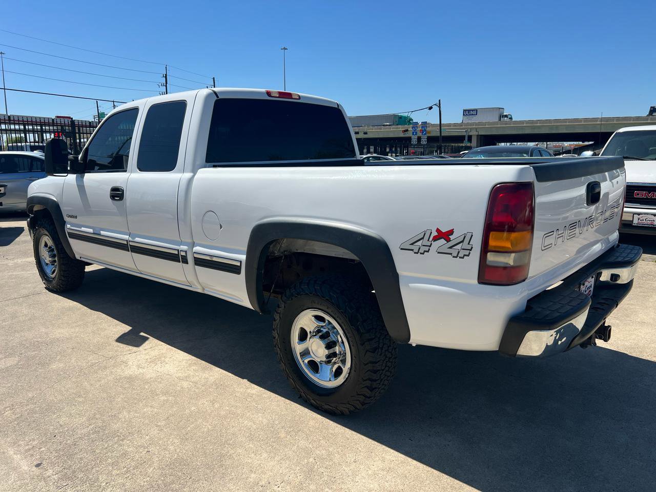Used 2002 Chevrolet Silverado 2500 LS w/ Electrical Convenience Pkg AWD/4WD image 4