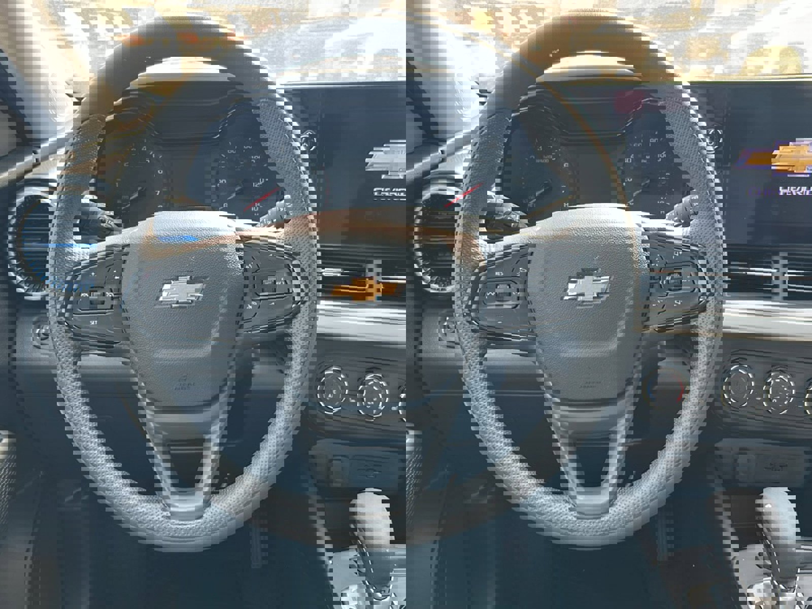 New 2026 Chevrolet Trax LS w/ LS Convenience Package image 2