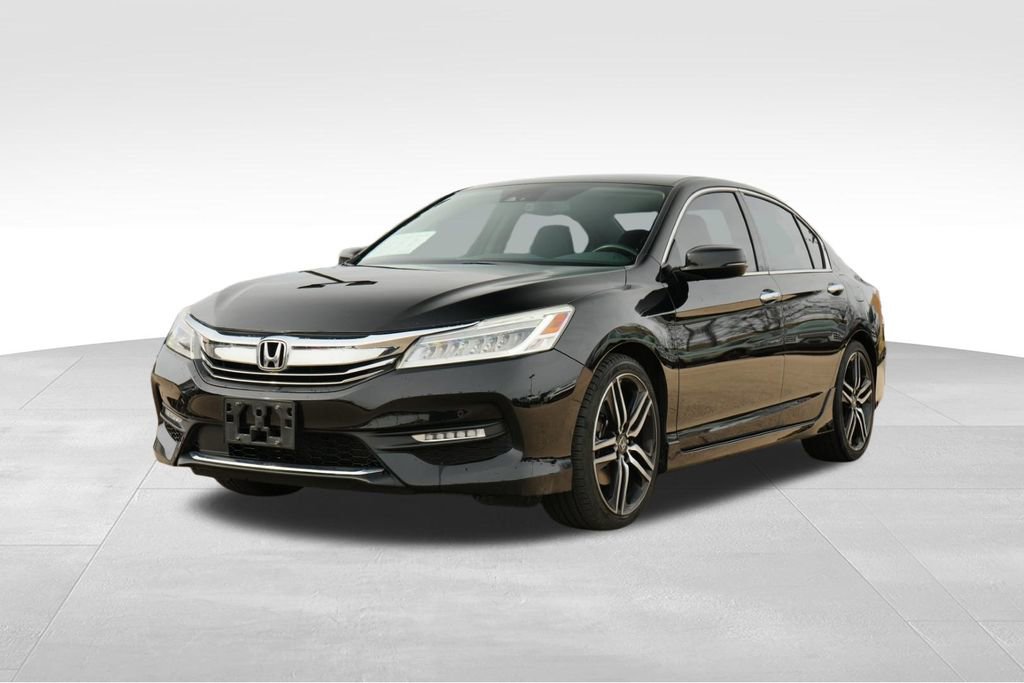 Used 2016 Honda Accord Touring image 3