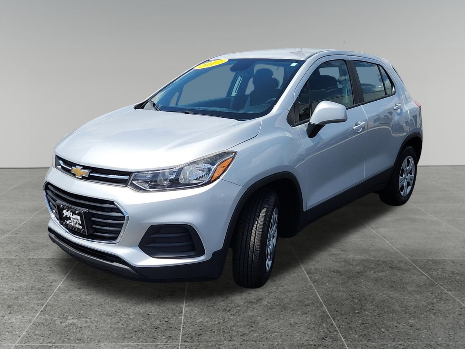 Used 2017 Chevrolet Trax LS FWD image 3