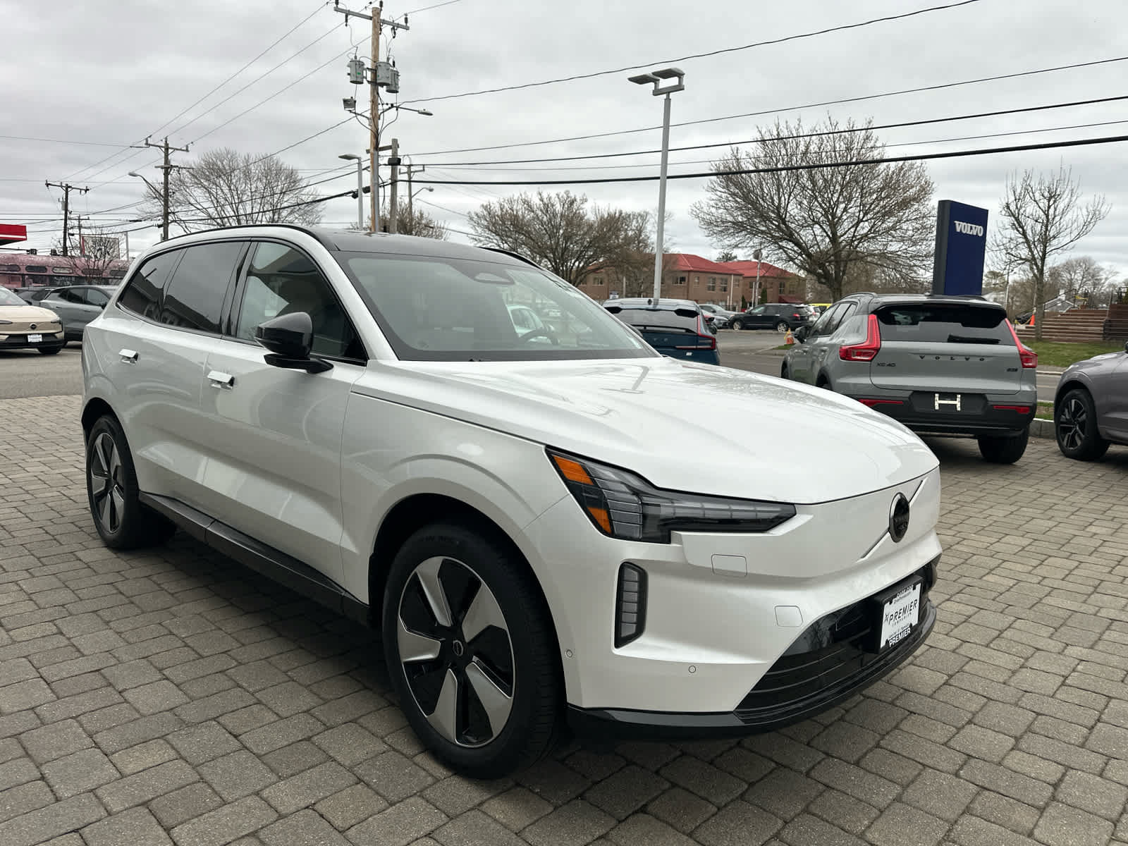 New 2026 Volvo EX90 Plus AWD/4WD image 54