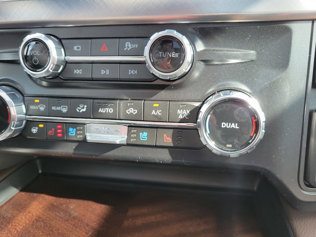 New 2025 Ford F250 King Ranch w/ Chrome Package image 53