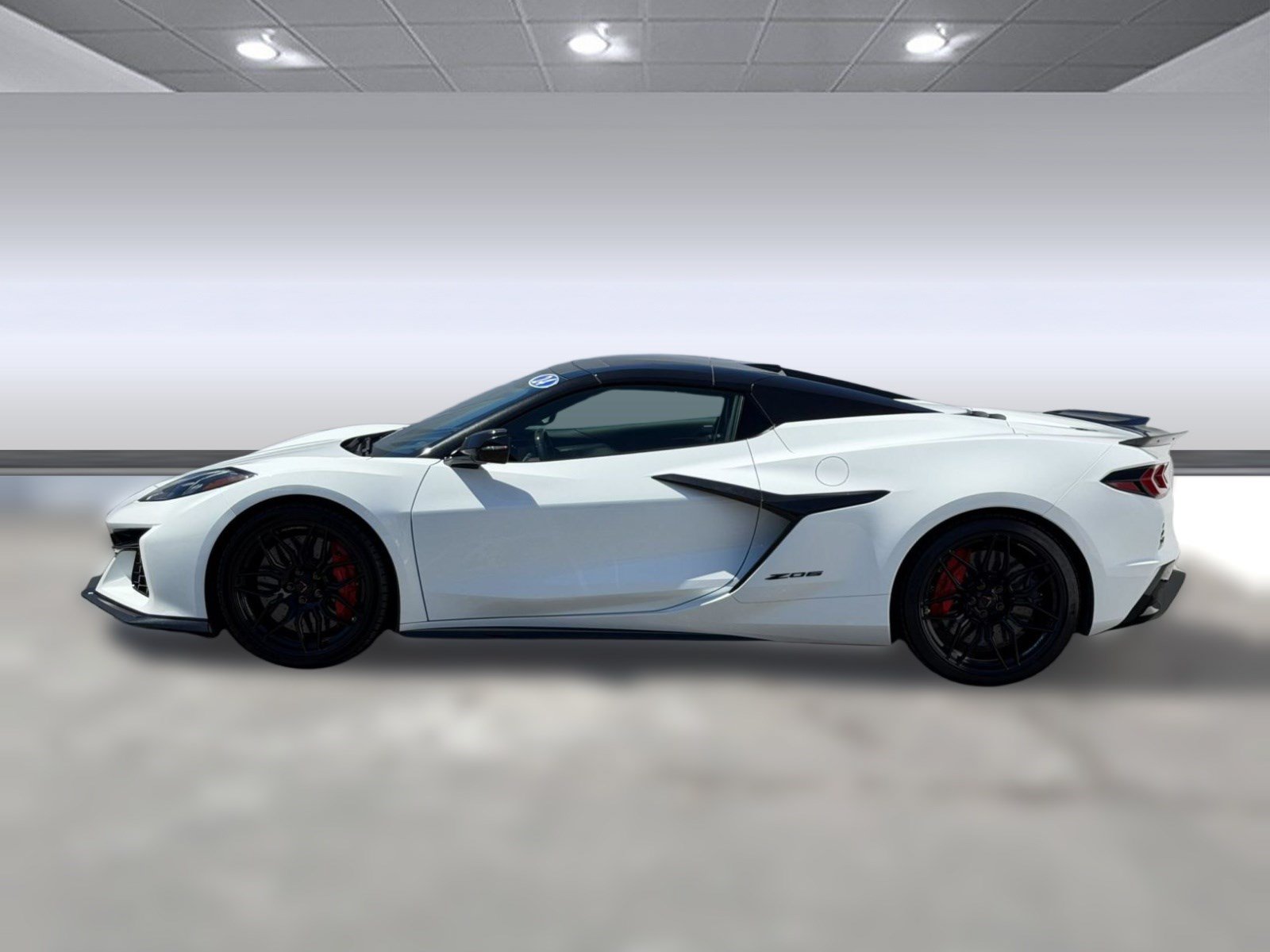 Used 2024 Chevrolet Corvette Z06 RWD image 2