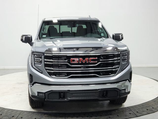 New 2026 GMC Sierra 1500 SLT image 2