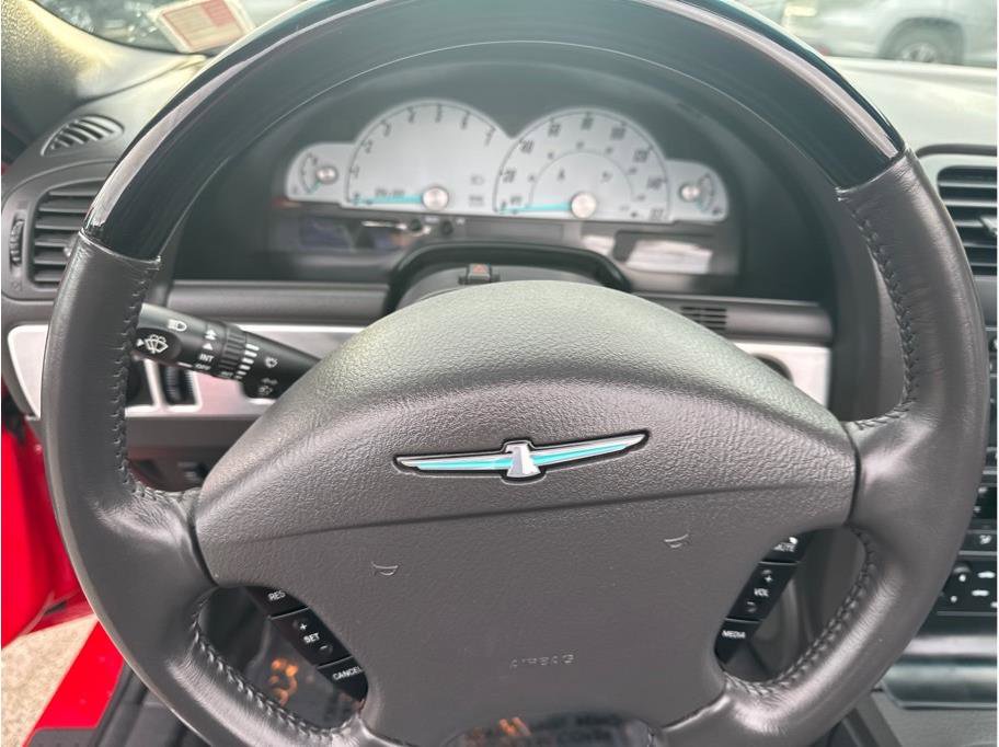 Used 2002 Ford Thunderbird image 31