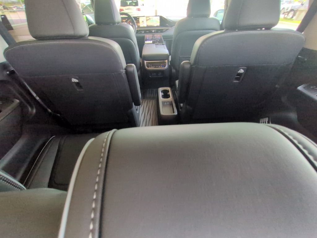 New 2027 INFINITI QX80 Luxe RWD image 32