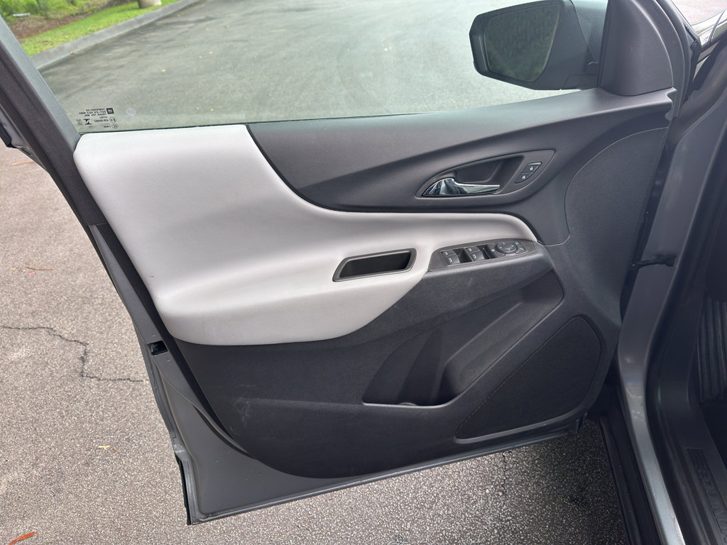 Used 2024 Chevrolet Equinox LS w/ Driver Confidence II Package FWD image 15
