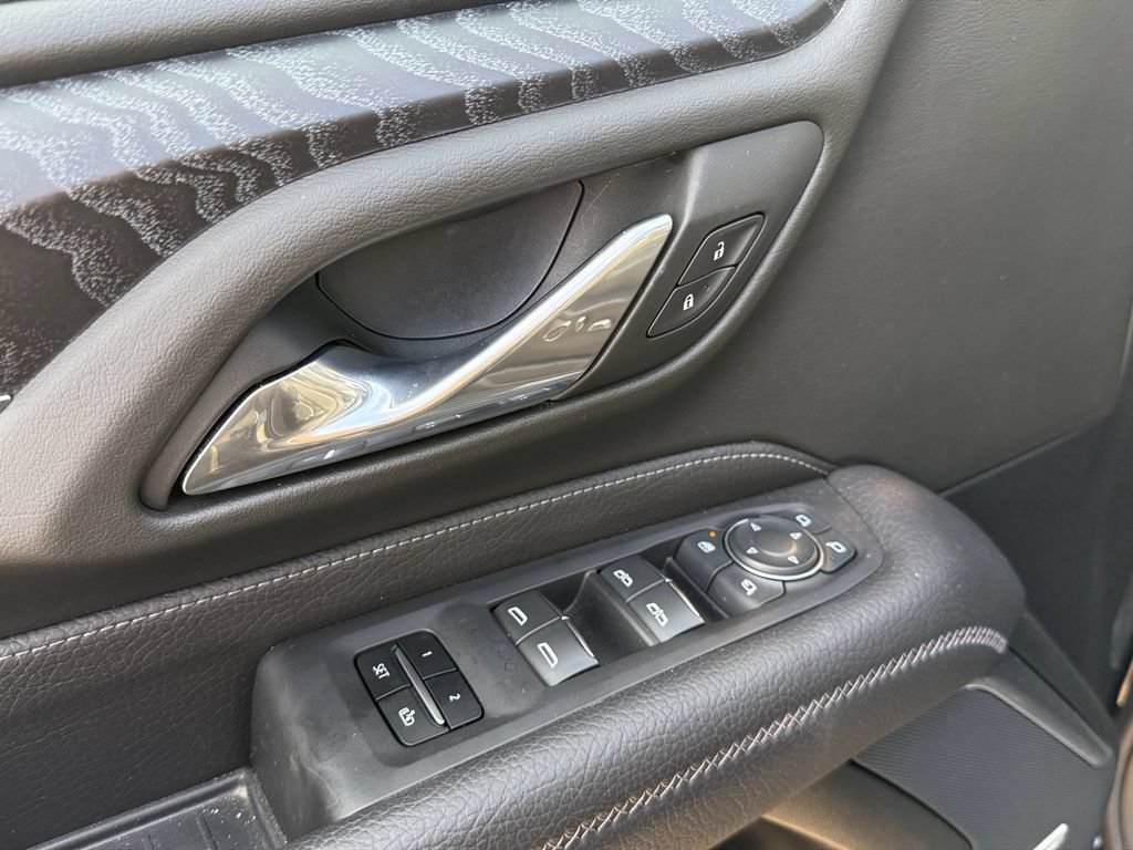 Used 2024 GMC Yukon Denali AWD/4WD image 20